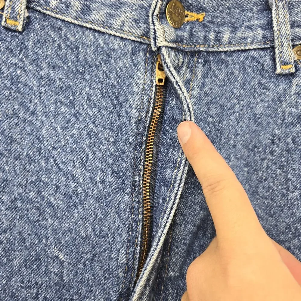 Vintage Lee Riders Jeans Mens Fits 35x32 Blue Acid Wash Union Made in USA